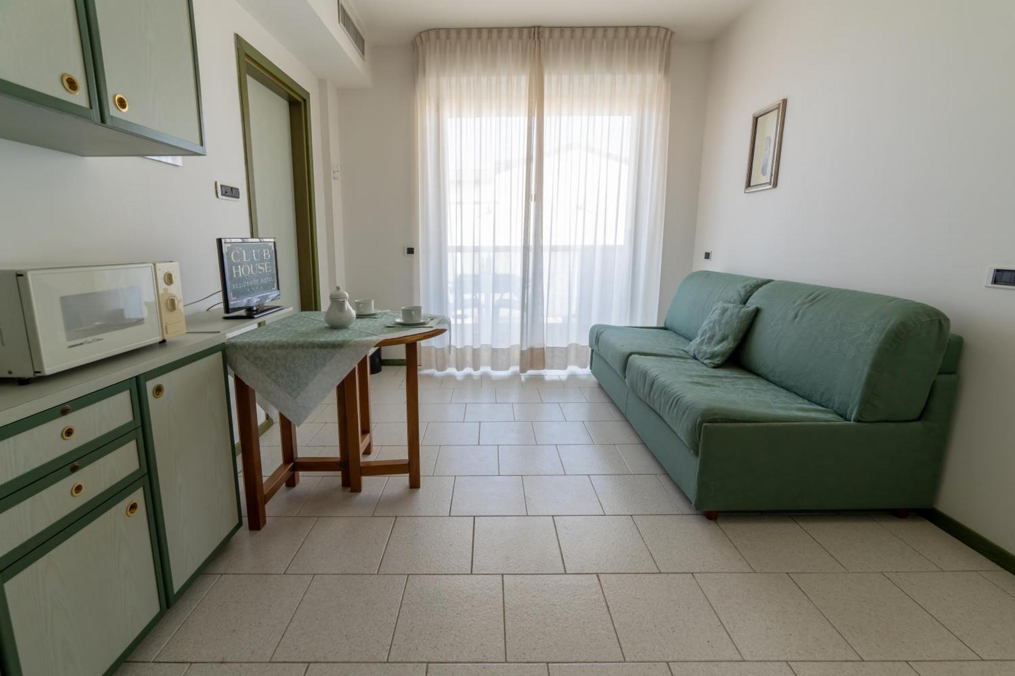 Residence Hotel Club House Cattolica Buitenkant foto