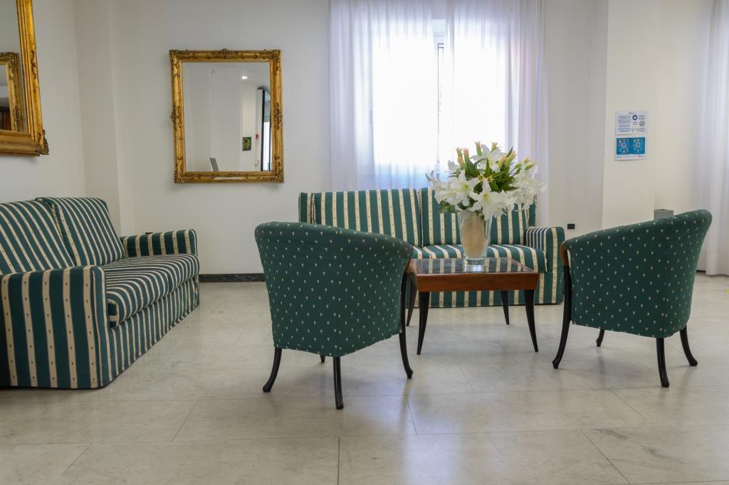 Residence Hotel Club House Cattolica Buitenkant foto