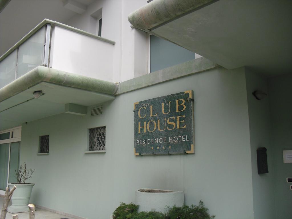 Residence Hotel Club House Cattolica Buitenkant foto